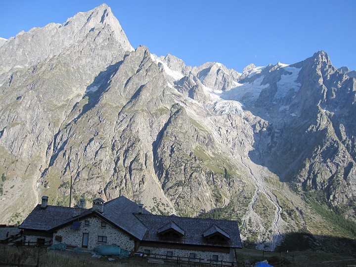 IMG_1847.jpg - Looking back down to Rifugio Donatti