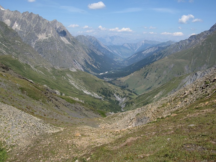 IMG_1891.jpg - Just walked over the Grand Col Ferret into Switzerland. The view down the Swiss Val Ferret.