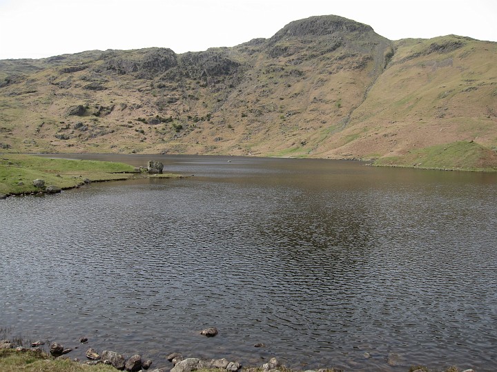 IMG_3339.JPG - Easdale Tarn and Tarn Crag