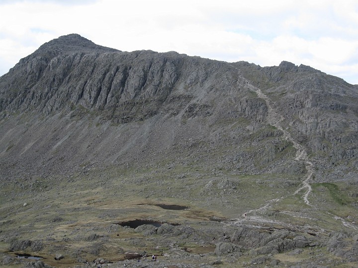 IMG_3397.JPG - Looking back to Bow Fell