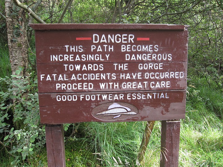 20110825-080600.JPG - Having done the Aonach Eagach ridge a day or two before, I laughed when I saw this sign :-)