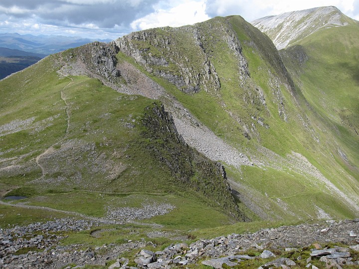 20110825-130120.JPG - Looking across to the Devil's ridge with Sgurr a' Mhaim in the distance