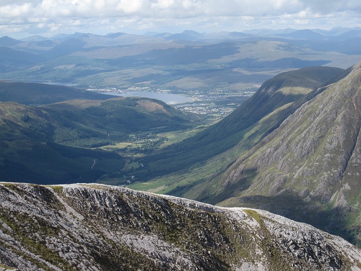 20110825-135517.JPG - Looking down to Fort William